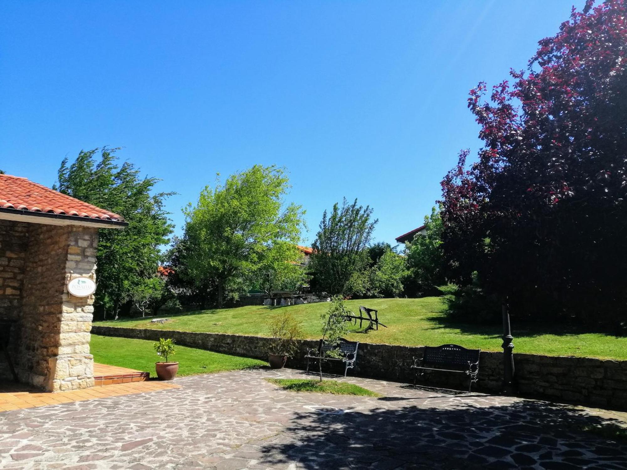 Posada Paz Hinojedo Exteriör bild