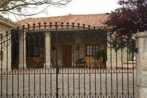 Posada Paz Hinojedo Exteriör bild